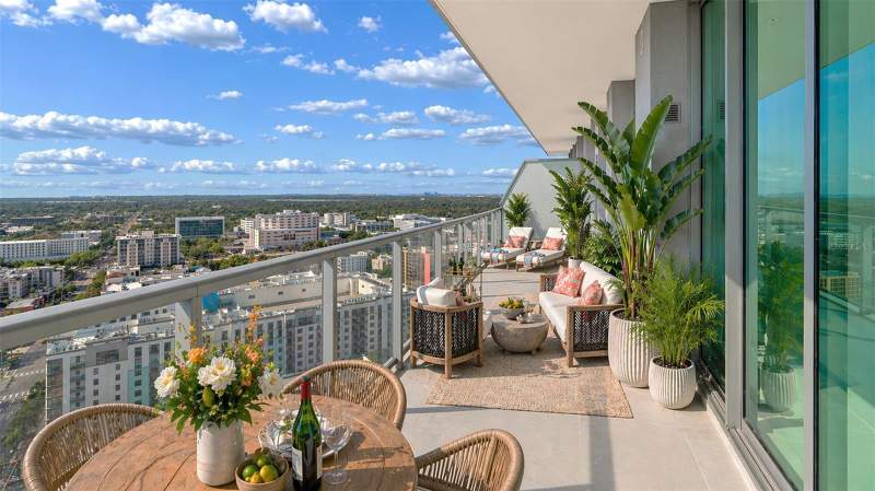 2 bedroom Condominium at 400 Central Avenue #2505, 400 Central, St Petersburg — photo 5