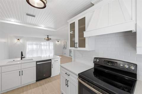 4 Antigua Circle #6, Englewood FL - photo 19 of 98