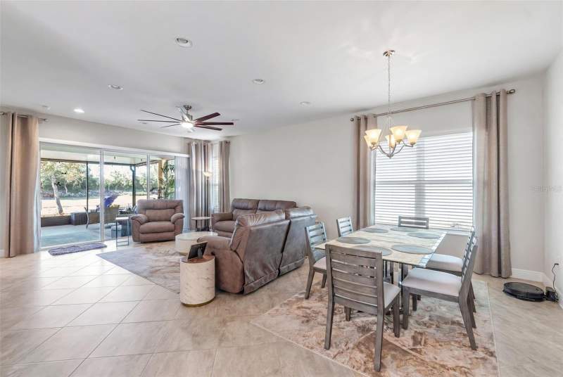 3 bedroom Single Family Residence at 4912 Sandy Glen Way, Valencia Lakes Tr M, Wimauma — photo 5