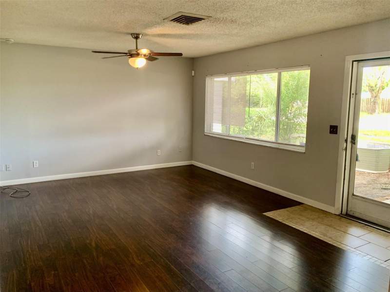 3 bedroom Single Family Residence at 5050 29th Avenue, Summit Grove, St Petersburg — photo 2