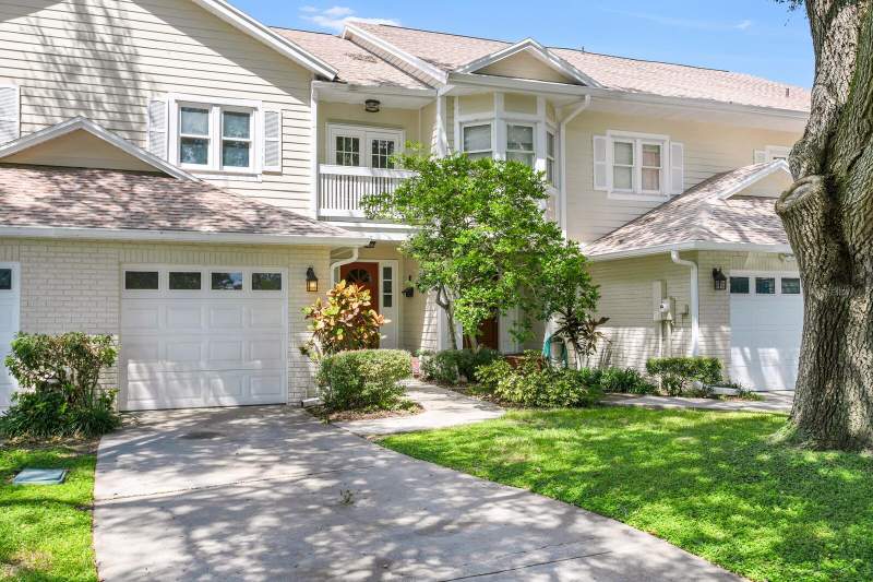 Bay Villa Townhomes A CondominHomes for Sale in Tampa, FL
