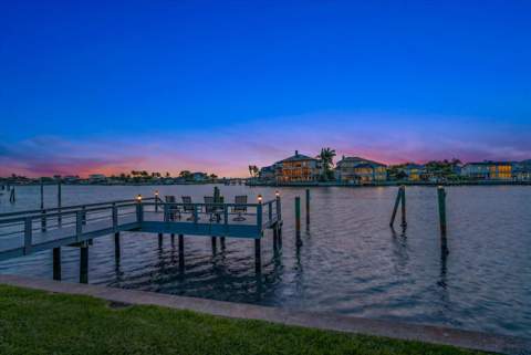 220 Harbor View Lane, Largo FL - photo 12 of 85