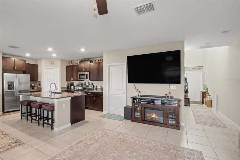 4 bedroom Single Family Residence at 3166 Oyster Cove Street, Berry Bay, Wimauma — photo 3