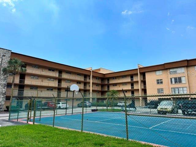5820 N CHURCH AVENUE #256 home for sale in The Tampa Racquet Club A Condo