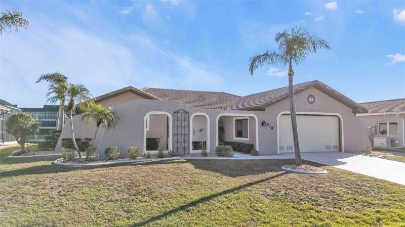 2 bedroom Single Family Residence at 638 Andros Court, Punta Gorda Isles Sec 11, Punta Gorda — photo 2