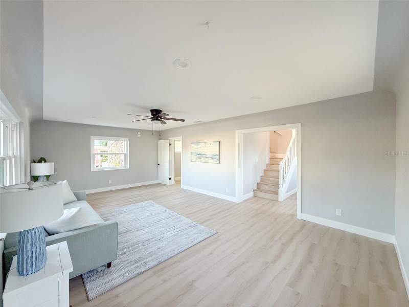 4 bedroom Single Family Residence at 13290 3rd Street, Pages Rep Of Mitchells Beach, Madeira Beach — photo 5
