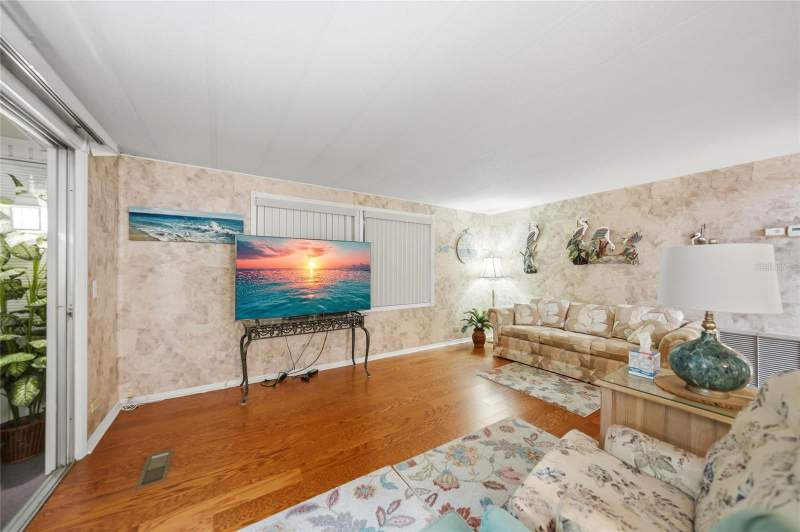 2 bedroom Mobile Home at 3450 Grapefruit Lane, Sunny Grove Park Inc, Estero — photo 3