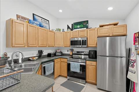 18142 Charter Avenue, Port Charlotte FL - photo 18 of 36