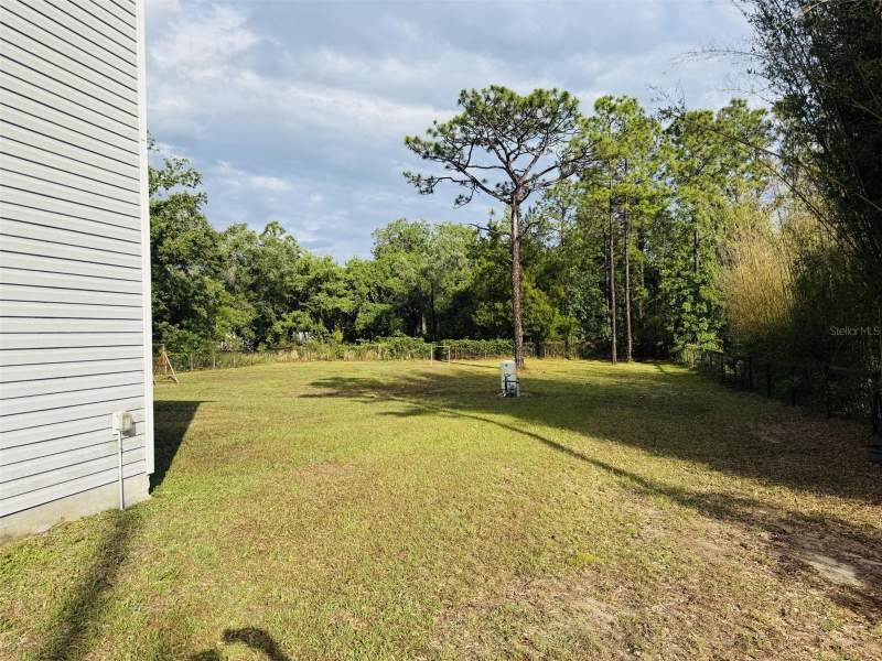 4 bedroom Single Family Residence at 12020 Pine Warbler Avenue, Royal Highlands, Weeki Wachee — photo 2