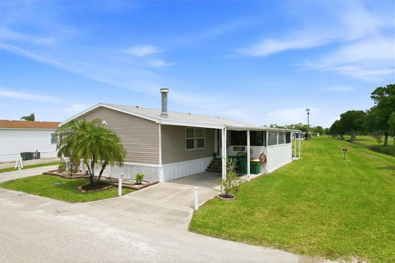 184 W MANATEE LOOP home for sale in Alligator Park Coop