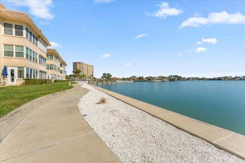5020 Brittany Drive #118, St Petersburg FL - photo 22 of 30