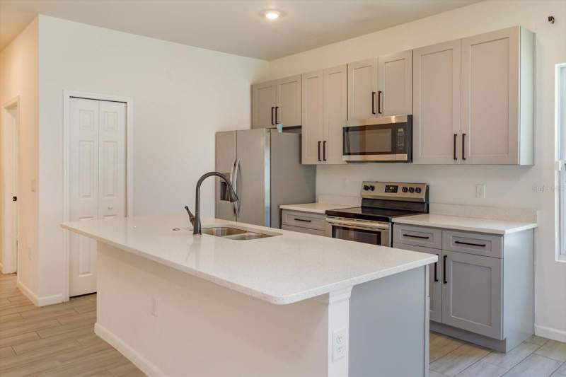 4 bedroom Single Family Residence at 1022 36th, Angebilt Add, Orlando — photo 3