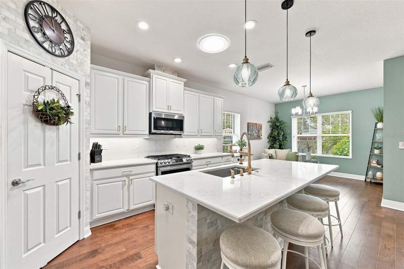 4 bedroom Single Family Residence at 6517 Nestall Court, Waterset Ph 2A, Apollo Beach — photo 3
