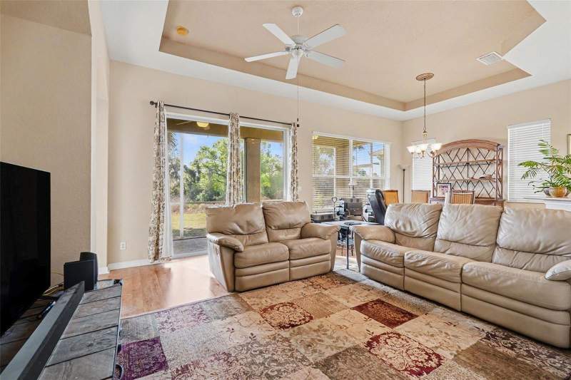 2 bedroom Single Family Residence at 918 Regal Manor Way, Sun City Center Unit 270, Sun City Center — photo 5
