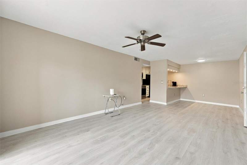 1 bedroom Condominium at 3265 Beneva Road #104, Village Brooke Sec 3, Sarasota — photo 5