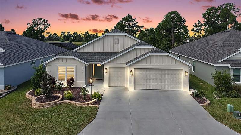 3 bedroom Single Family Residence at 7778 Brian Etheredge Way, The Villages, The Villages — photo 3