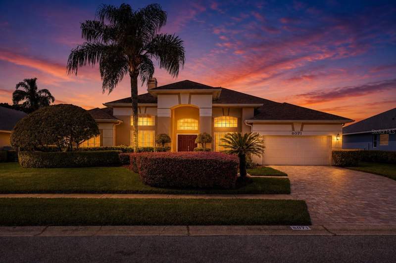 4 bedroom Single Family Residence at 8071 CANYON LAKE CIRCLE, MARBLE HEAD, ORLANDO — photo 3