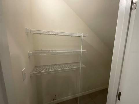 1720 Hubbell Road, Wesley Chapel FL - photo 11 of 36