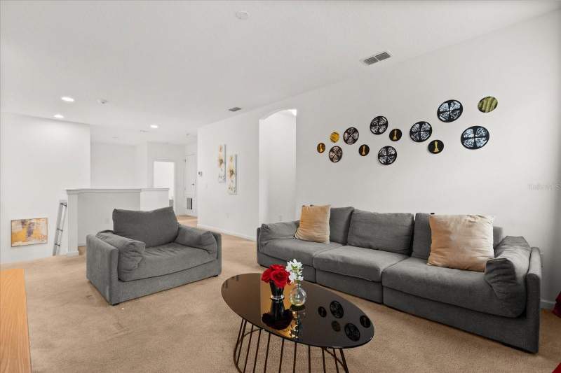 8 bedroom Single Family Residence at 4565 CABELLO LOOP, BELLAVIDA PH 2B, KISSIMMEE — photo 3