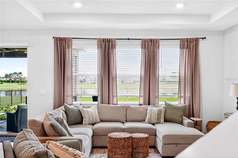 18009 Tavernside Trail, Lakewood Ranch FL - photo 16 of 87