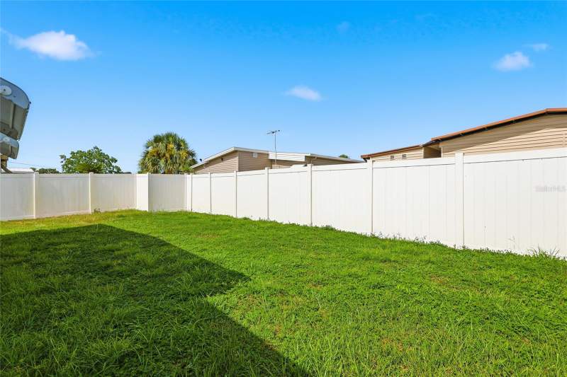3 bedroom Mobile Home at 5417 Amanda Street, Betmar, Zephyrhills — photo 2