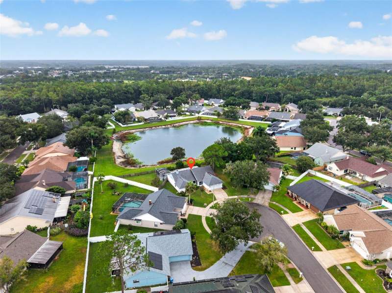 3 bedroom Single Family Residence at 18301 Big Pond Way, Pebble Creek Village, Tampa — photo 2