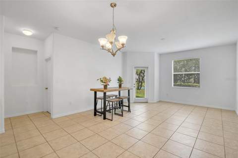 3610 Rodrick Circle, Orlando FL - photo 10 of 38