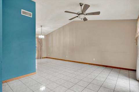 5527 Pentail Circle, Tampa FL - photo 9 of 35