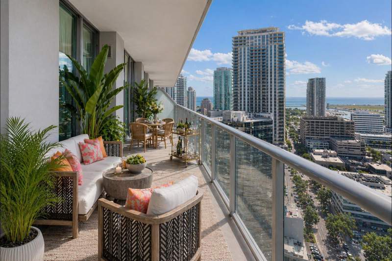 2 bedroom Condominium at 400 Central Avenue #2505, 400 Central, St Petersburg — photo 2