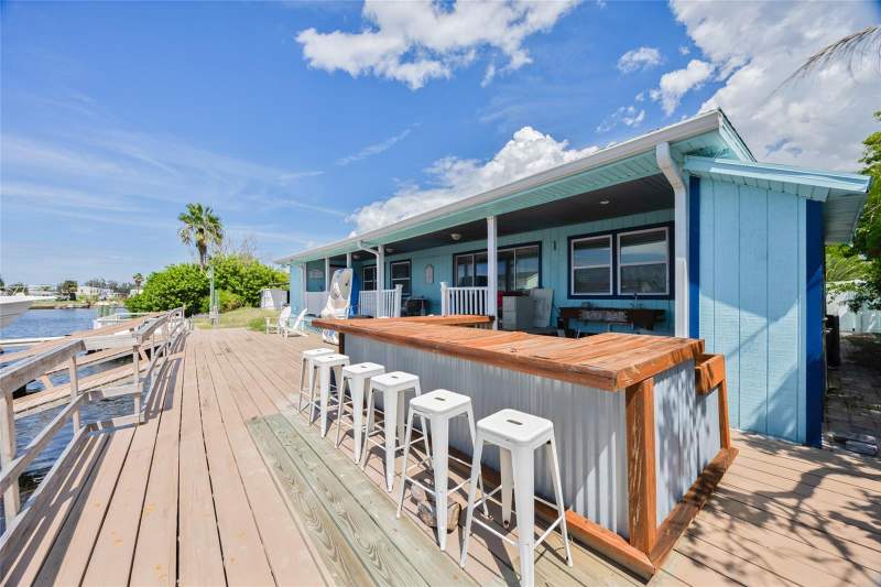 3 bedroom Mobile Home at 13023 Port Court, Signal Cove, Hudson — photo 2