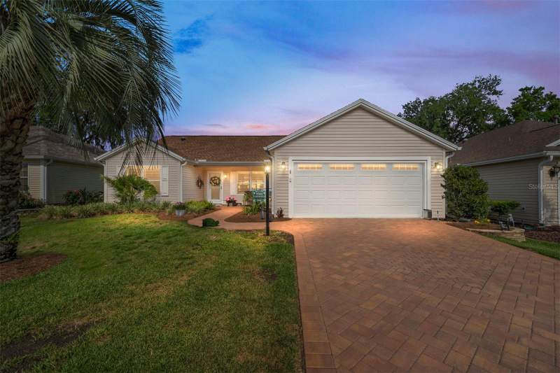 3 bedroom Single Family Residence at 9304 SE 170th Humphreys Loop, The Villages, The Villages — photo 2
