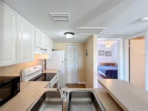 562 Orange Drive #33, Altamonte Springs FL - photo 7 of 22