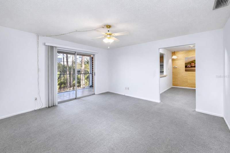 2 bedroom Condominium at 1143 85th Terrace #D, Jamestown Condo, St Petersburg — photo 2