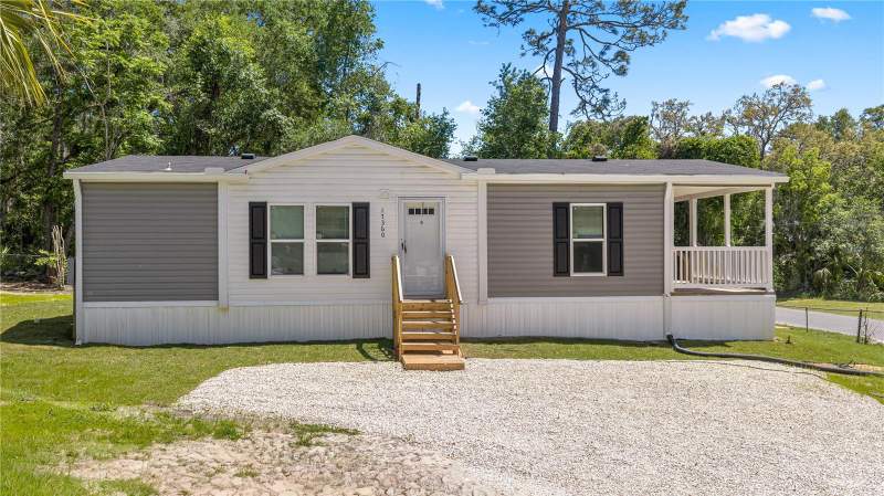 2 bedroom Manufactured Home at 17360 SE 65th Street, Woods & Lakes, Ocklawaha — photo 5