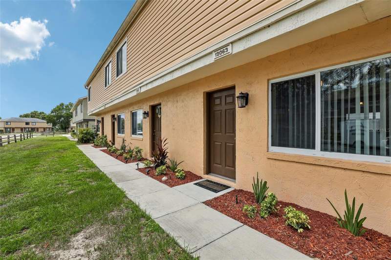 8 bedroom Townhouse at 12057 Tift Circle, Cambridge Circle, Orlando — photo 5