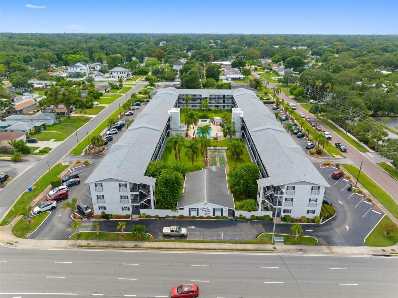 1 bedroom Condominium at 4050 4TH STREET #104, FRENCH QUARTER NORTH CONDO THE, ST PETERSBURG — photo 3