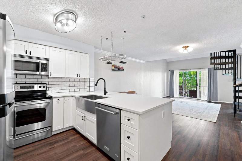 2 bedroom Condominium at 2400 Feather Sound Drive #133, Audubon Condo At Feather Sound, Clearwater — photo 5