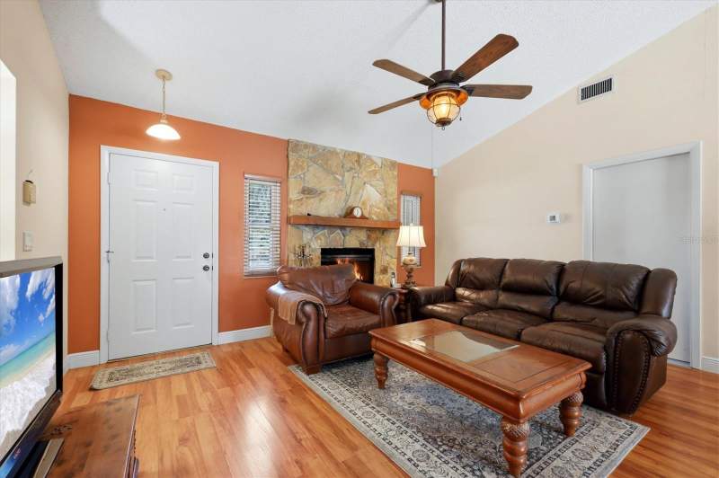 3 bedroom Single Family Residence at 4006 75th Terrace, Gordons, Sarasota — photo 5