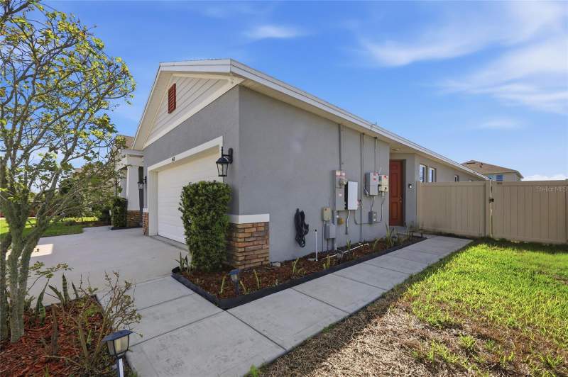 4 bedroom Single Family Residence at 468 Halter Drive, Bridlewood, Apopka — photo 2