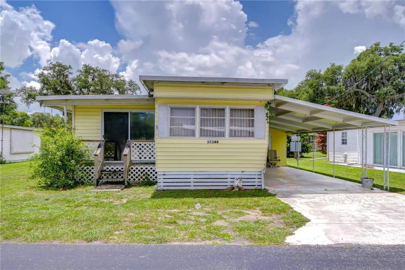 Tropical Mobile ParkHomes for Sale in Zephyrhills, FL