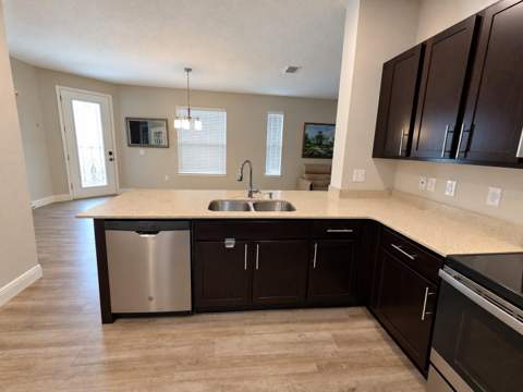 27033 White Plains Way, Leesburg FL - photo 7 of 46