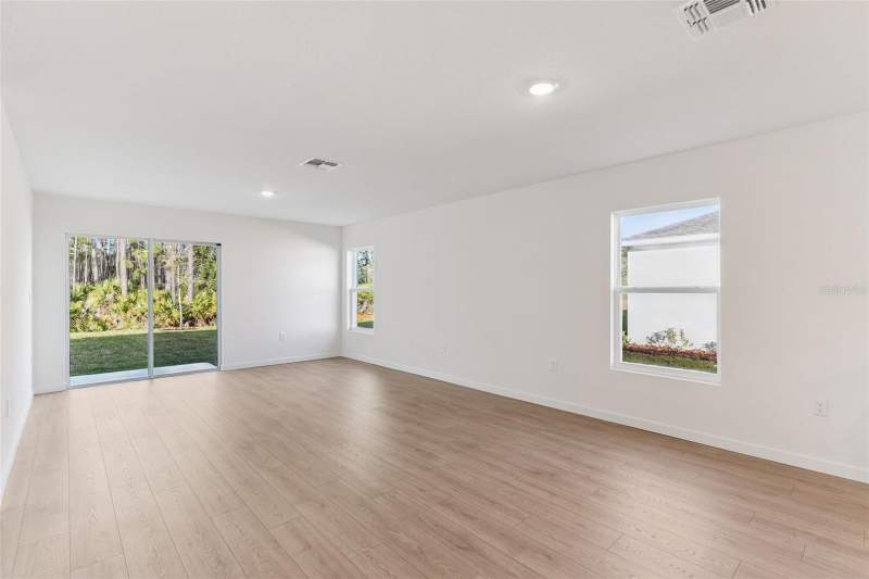 5 bedroom Single Family Residence at 145 Heirloom Drive, Gardenside Ph 1/Ormond Station, Ormond Beach — photo 5