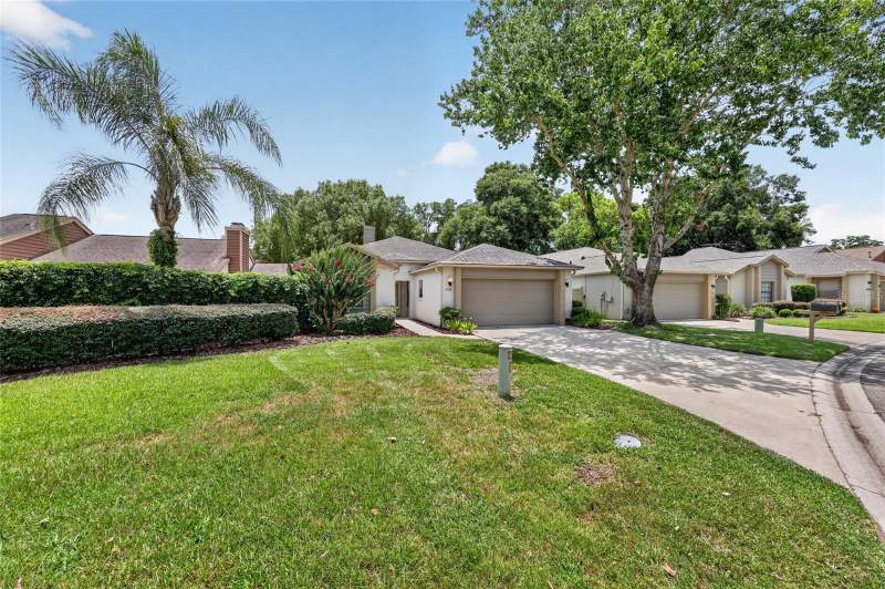 2 bedroom Villa at 4588 NE 4th Street, Stonewood Villas, Ocala — photo 2