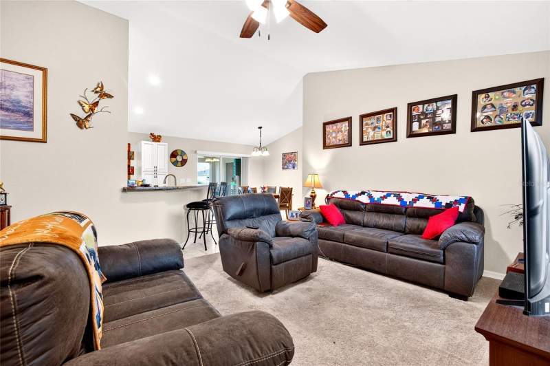3 bedroom Single Family Residence at 13581 SW 48th Court, Marion Oaks Un One, Ocala — photo 4