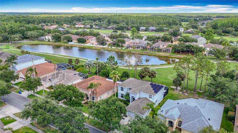 4 bedroom Single Family Residence at 18109 Kara Court, Heritage Isles Ph 1B, Tampa — photo 2