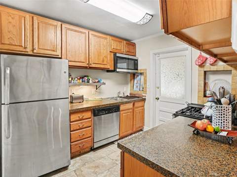 315 W 11th Avenue, Mount Dora FL - photo 9 of 31
