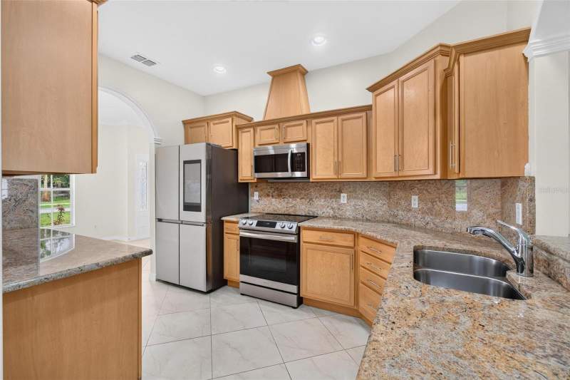 3 bedroom Single Family Residence at 6026 113th Avenue, Northfield Manor 1 1st Add, Pinellas Park — photo 3