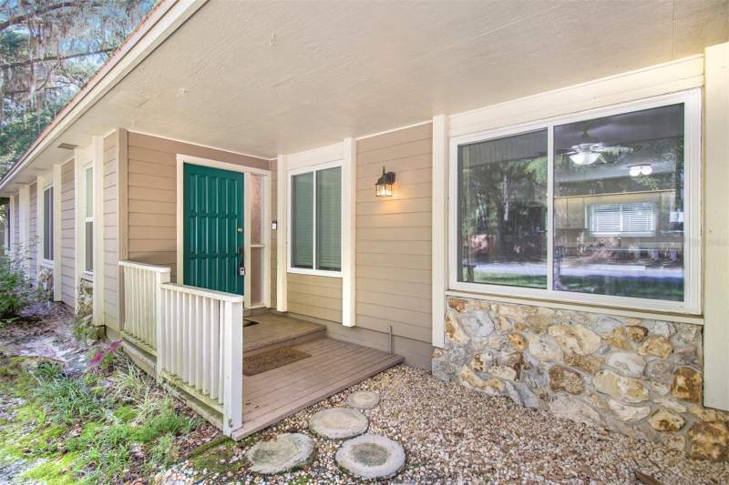4 bedroom Single Family Residence at 2925 NW 31st Terrace, Chatworth Court, Gainesville — photo 3