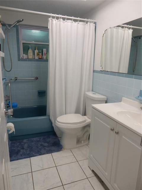 7124 Ashwood Drive, Port Richey FL - photo 11 of 30