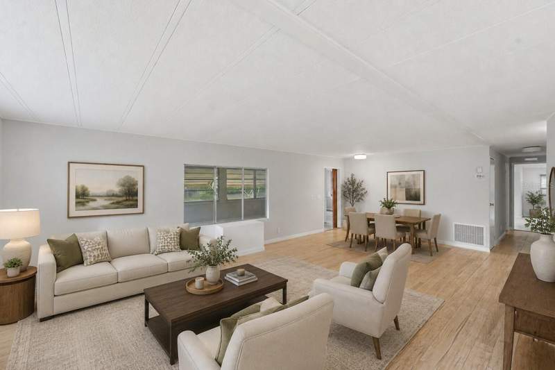 3 bedroom Mobile Home at 4128 Woodland Circle, Woodland Manor Mobile Home, Deland — photo 2